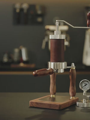 Aleman Nomad Hybrid Bærbar espressomaskine | Håndsving og pneumatisk 2-i-1