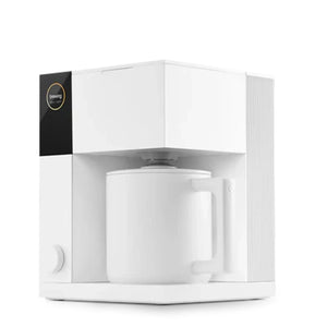 Hvid præcisionskaffebrygger med moderne design til håndbrygning, del af Fellow, Kaffebrygger, Seneste nyt, alt om kaffe