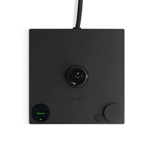 Sort baseenhed til elektrisk elkedel med kontrolknap og digitalt display, del af EspressoGear, alt om kaffe.
