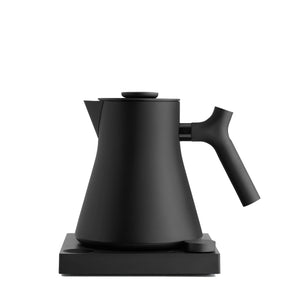 Mattsort elkedel med afbalanceret form og præcision til brygning, del af Fellow, Bryg tilbehør, alt om kaffe