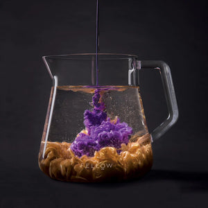 Transparent serveringskande i glas med moderne design til barista og præcis kaffeservering, Seneste nyt, alt om kaffe.