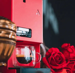 Aroma E.GO – Bærbar italiensk espressomaskine til pods - Barista og Espresso
