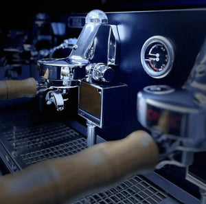 La Nuova Era Altea Anniversario 2 - grupp Kommersiell espressomaskin - Barista och Espresso